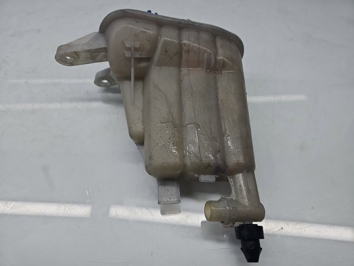 Vas expansiune AUDI A4 (8K2, B8) [Fabr 2008-2015] Sedan S-line 8K0121403C