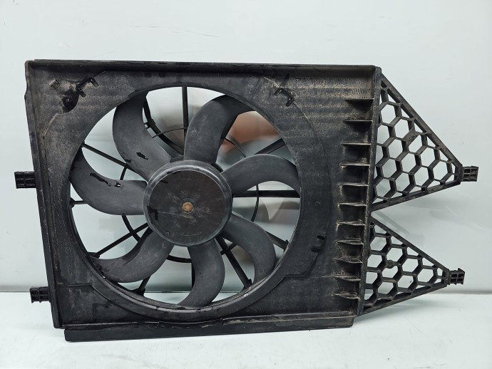 Electroventilator Seat Ibiza 5 (6J5) [Fabr 2008-2017] 6R0121207A 1.6 TDI CAYC 77KW / 105CP