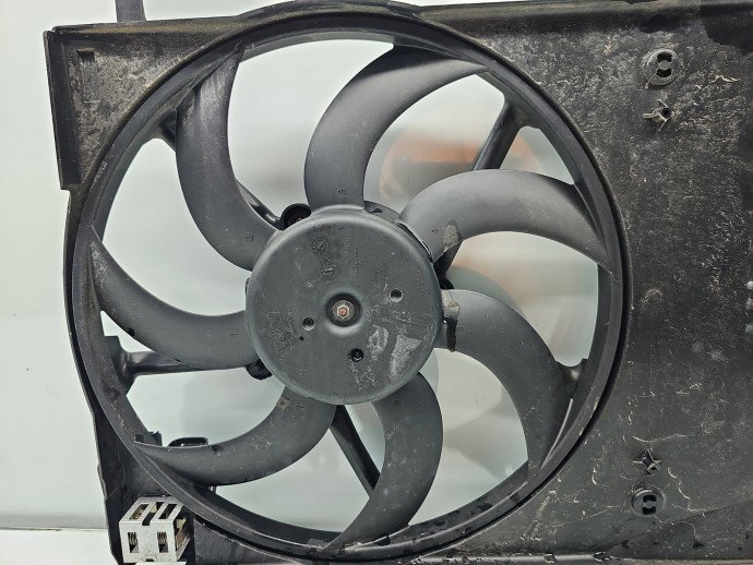 Electroventilator Citroen C3 (II) [Fabr 2009-2016] 03641929 1.2 Benz B12XHL 96KW / 130CP
