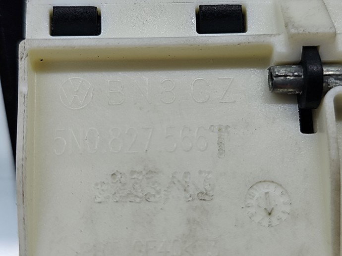 Buton deschidere portbagaj Volkswagen Passat B7 (362) [Fabr 2010-2014] 5N0827566T