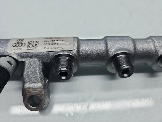 Rampa injectoare AUDI A5 (8T3) [Fabr 2007-2015] 03L130089Q 2.0 TDI CGLC 130KW / 177CP