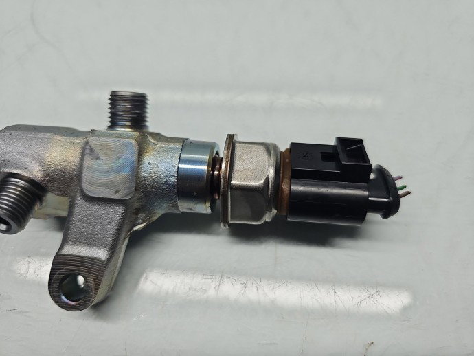 Rampa injectoare AUDI A5 (8T3) [Fabr 2007-2015] 03L130089Q 2.0 TDI CGLC 130KW / 177CP