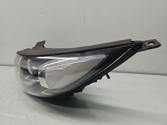 Far stanga KIA Sportage III [Fabr 2010-2016] SUV Facelift 92101-3U270