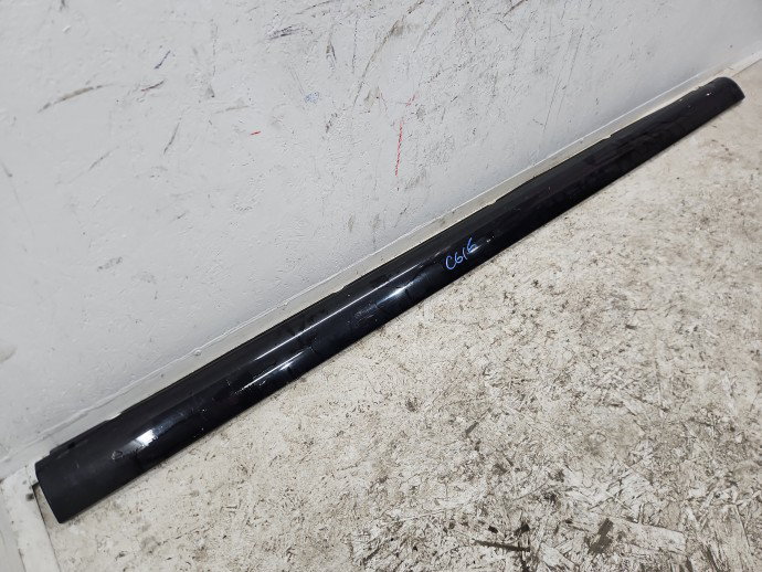 Prag lateral stanga Volkswagen Touareg (7LA, 7L6) [Fabr 2003-2010] R-line 7L9853759A