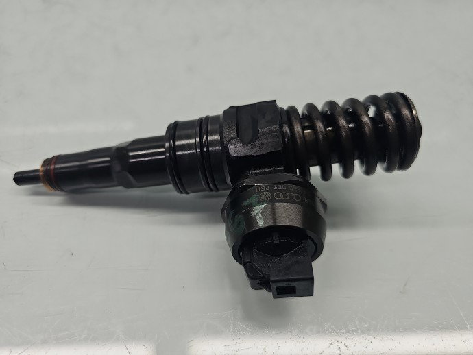 Injector Seat Altea (5P1) [Fabr 2004-2010] 038130073AG ?1.9 TDI BKC 77KW / 105CP