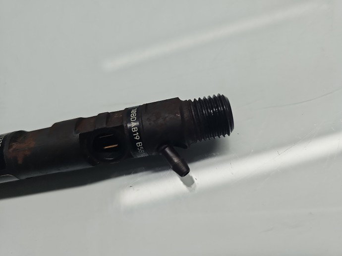 Injector Renault Kangoo 2 [Fabr 2008-prezent] 166001137R 1.5 dCi K9K-704 85KW / 105CP