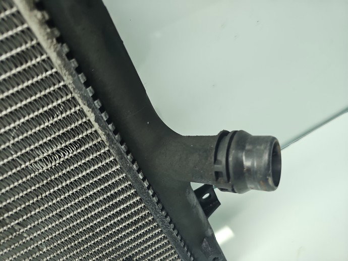 Radiator apa Volkswagen Touran (1T3) [Fabr 2010-2015] OEM 2.0 TDI CFHC 103KW / 140CP