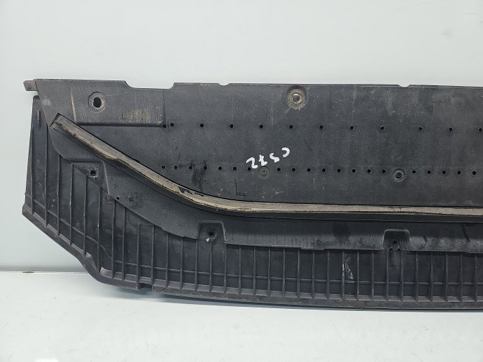 Scut sub bara AUDI A6 (4G2, C7) [Fabr 2012-2017] Sedan S-line 4G0807611A