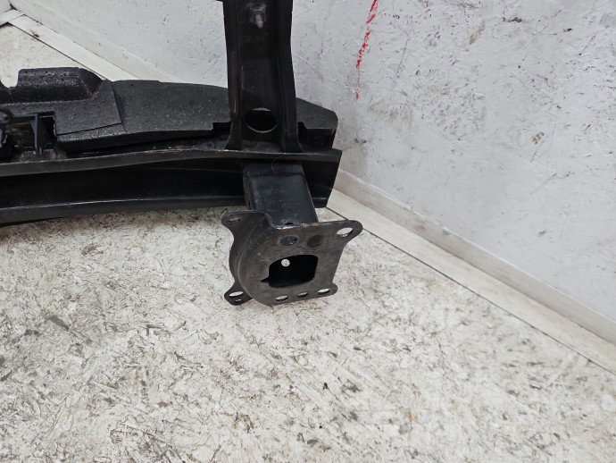 Armatura bara fata Volkswagen Touran (1T3) [Fabr 2010-2015] Facelift OEM