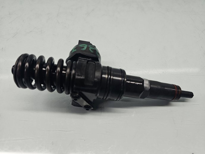 Injector Volkswagen Jetta 3  (1K2) [Fabr 2005-2010] 038130073AG ?1.9 TDI BKC 77KW / 105CP