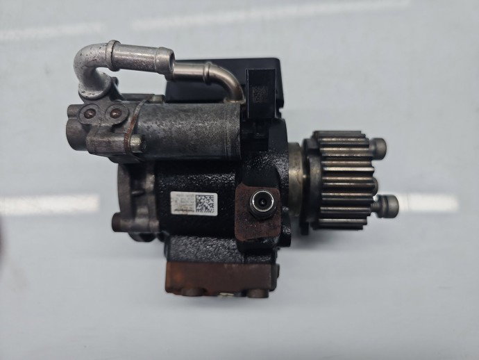 Pompa inalta presiune Volkswagen Passat B6 (3C2) [Fabr 2005-2010] 03L130755E 1.6 TDI CAYC 77KW / 105CP