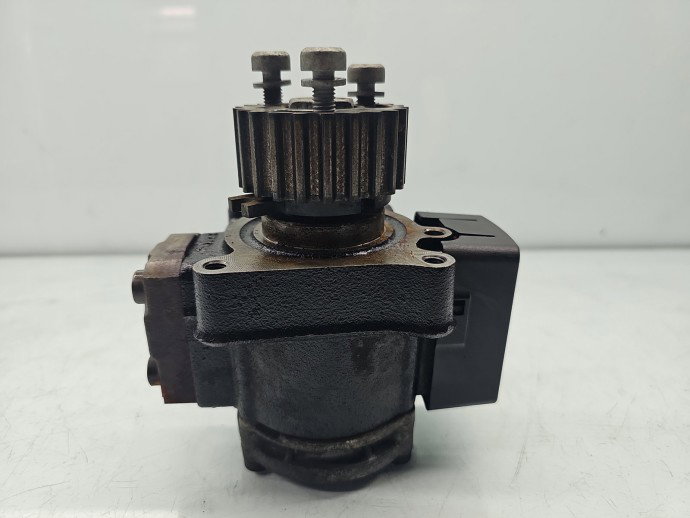Pompa inalta presiune Volkswagen Golf 6 (5K1) [Fabr 2009-2013] 03L130755E 1.6 TDI CAYC 77KW / 105CP