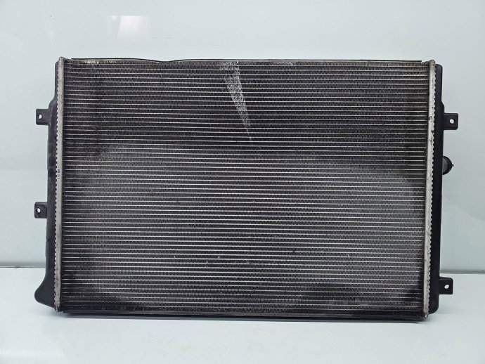 Radiator apa Volkswagen Passat B6 (3C2) [Fabr 2005-2010] 879450W 1.6 TDI CAYC 77KW / 105CP
