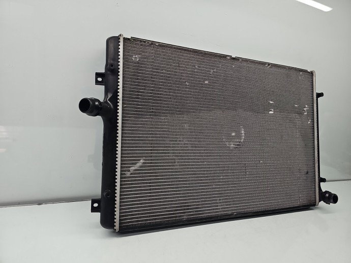 Radiator apa Volkswagen Passat B6 (3C2) [Fabr 2005-2010] 879450W 1.6 TDI CAYC 77KW / 105CP