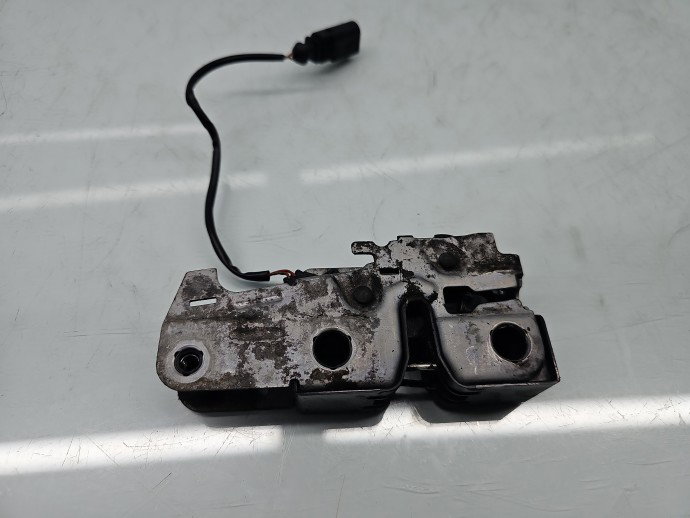 Broasca capota Skoda Roomster Praktik (5J) [Fabr 2006-2015] Monovolum 5J0823509