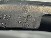 Suport far dreapta Volkswagen Touran (1T3) [Fabr 2010-2015] 1T0805932