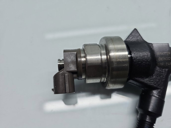 Injector Opel Mokka [Fabr 2012-2019] 55567729 1.7 CDTI A17DTS 96KW / 131CP