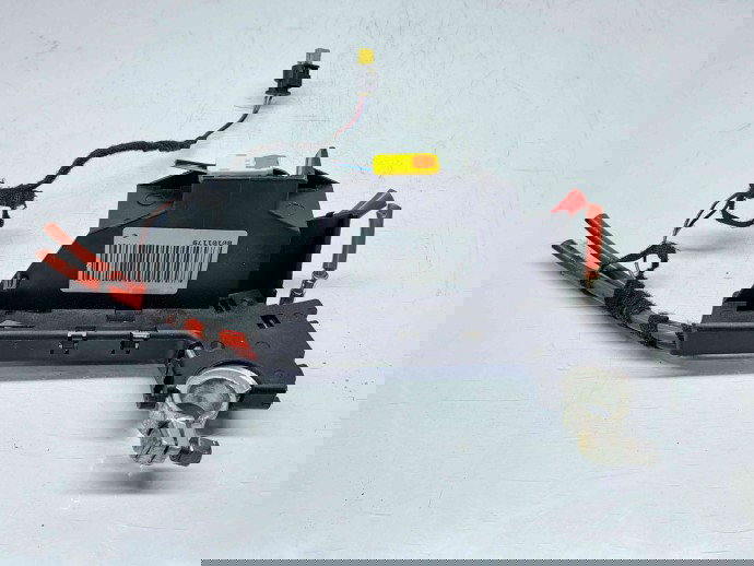  Borna baterie (+) cu capsa Audi Q5 (8RB) [Fabr 2008-2016] 4F0915519 