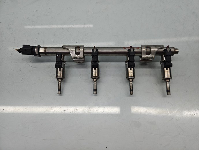 Rampa injectoare Skoda Rapid (NH3) [Fabr 2012-2019] 04E133320D 1.2 TSI CJZC 66KW / 90CP