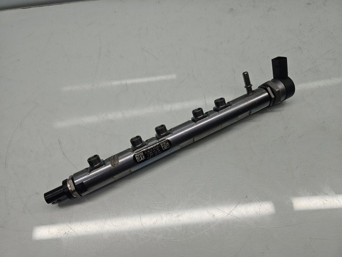Rampa injectoare Bmw 3 (F30) [Fabr 2012-2017] 7809128 2.0 N47N 135KW / 184CP