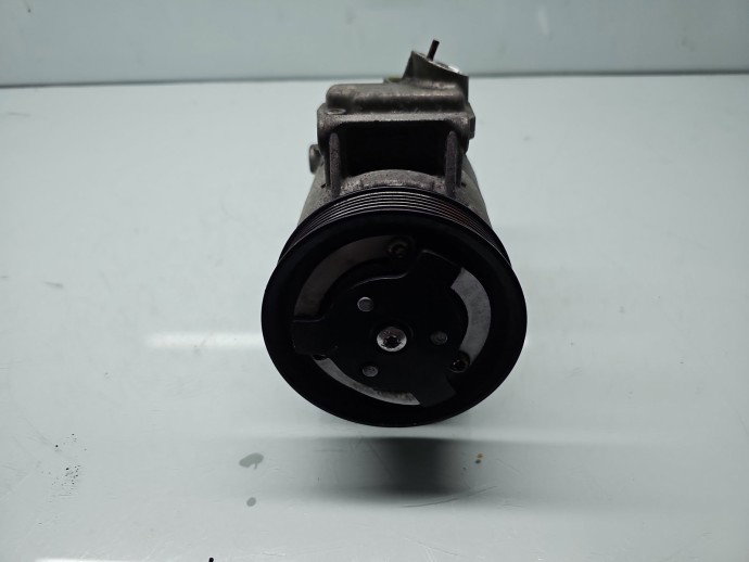 Compresor clima Volkswagen Passat B7 (362) [Fabr 2010-2014] 5N0820803E 1.6 TDI CAYC 77KW / 105CP