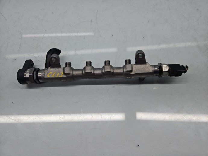 Rampa injectoare Volkswagen Touran (1T3) [Fabr 2010-2015] 03L089M 2.0 TDI CFHC 103KW / 140CP