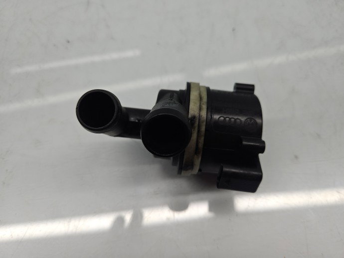Pompa recirculare apa Volkswagen Touran (1T3) [Fabr 2010-2015] 5N0965561A 2.0 TDI CFHC 103KW / 140CP