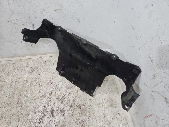 Scut motor Volkswagen Touareg (7LA, 7L6) [Fabr 2003-2010] R-line 7L0825285B