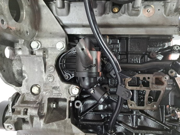 Motor complet ambielat Volkswagen Golf 6 (5K1) [Fabr 2009-2013] CFHC 2.0 TDI CFHC 103KW / 140CP