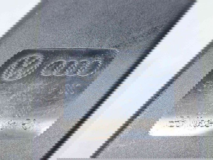  Capsa centura dreapta fata Audi Q5 (8RB) [Fabr 2008-2016] 8R0857755G