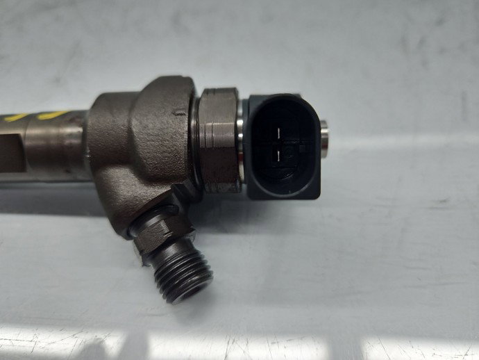 Injector AUDI A5 (8T3) [Fabr 2007-2015] 03L130277J 2.0 TDI CFHC 103KW / 140CP