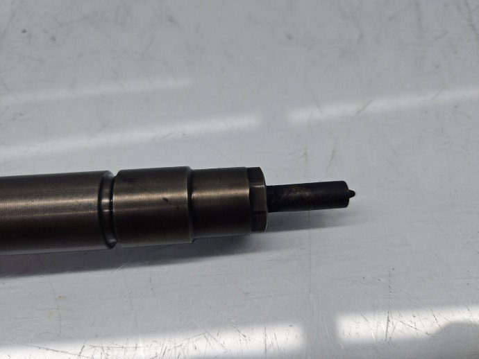 Injector Volkswagen Passat B7 (365) [Fabr 2010-2014] 03L130277J 2.0 TDI CFHC 103KW / 140CP