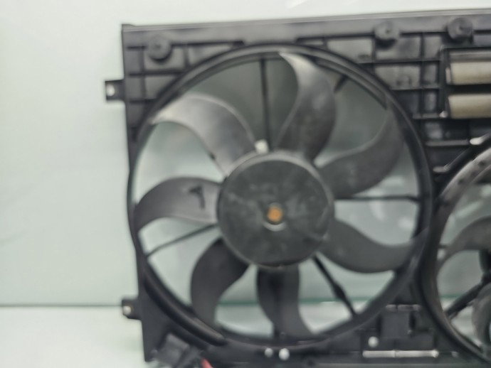 Electroventilator Volkswagen Passat CC (357) [Fabr 2008-2012] 1K0121207BC 1.6 TDI CAYC 77KW / 105CP