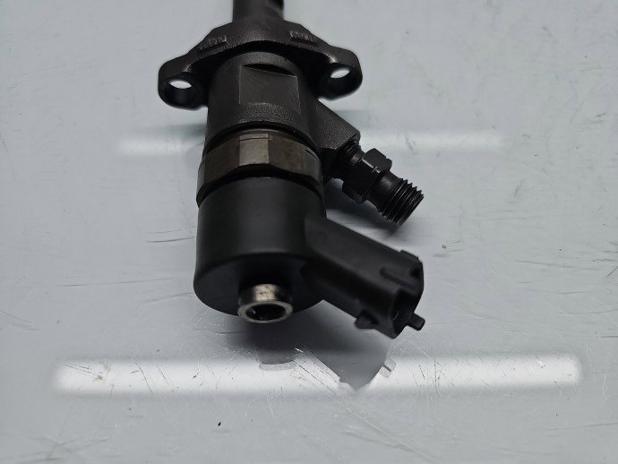 Injector PEUGEOT 206 [Fabr 1998-2009] 0445110281