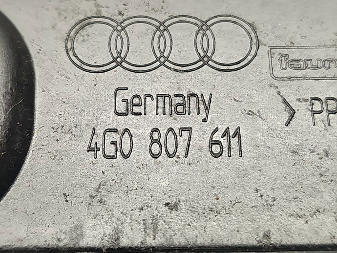 Scut sub bara AUDI A6 (4G2, C7) [Fabr 2012-2017] Sedan Quattro 4G0807611