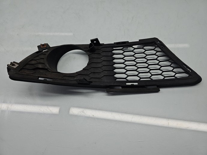 Grila proiector stanga Bmw 3 (E90) [Fabr 2005-2011] Sedan Facelift, Pachet M 7891395