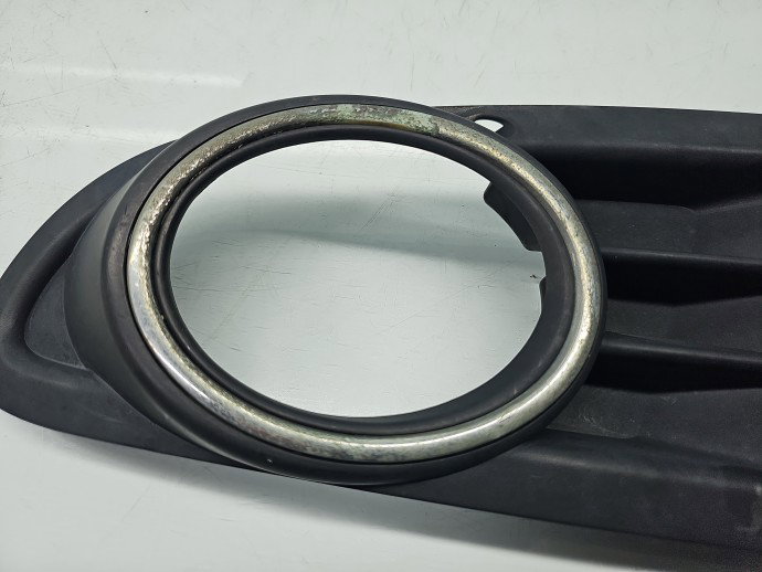 Grila proiector stanga Volkswagen Golf 6 (5K1) [Fabr 2009-2013] Hatchback OEM