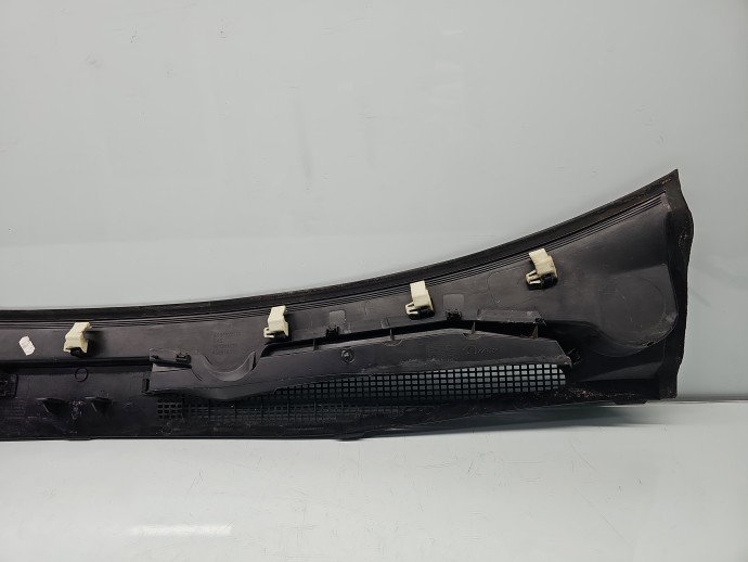 Grila stergator parbriz Renault Megane 3 [Fabr 2008-2015] 668110003R
