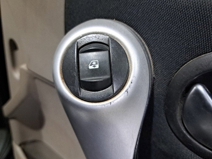 Buton geam dreapta fata Renault Megane 2 [Fabr 2002-2008] OEM