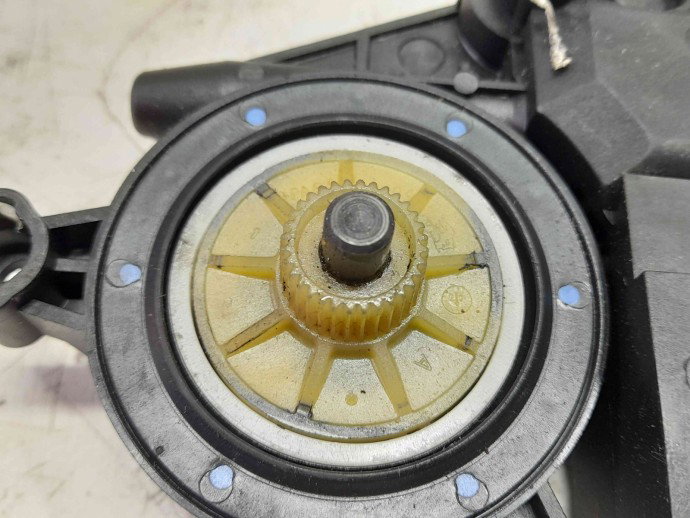 Motoras geam stanga fata 1T0959702E Skoda Octavia 2 (1Z3) [Fabr 2004-2013] 1.9 BXE