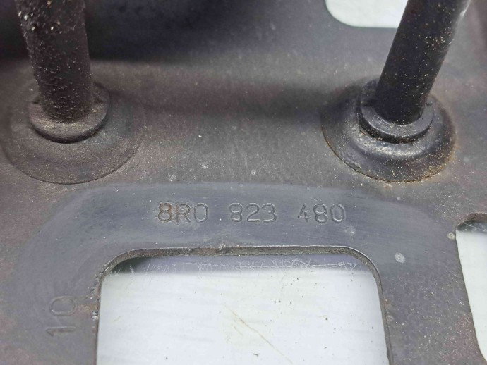 Maner deschidere capota Audi Q5 (8RB) [Fabr 2008-2016] 8R0823480