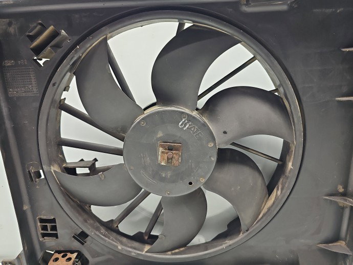 Electroventilator Renault Megane 2 [Fabr 2002-2008] 8200151464 1.5 dCi K9K-D7 60KW / 82CP