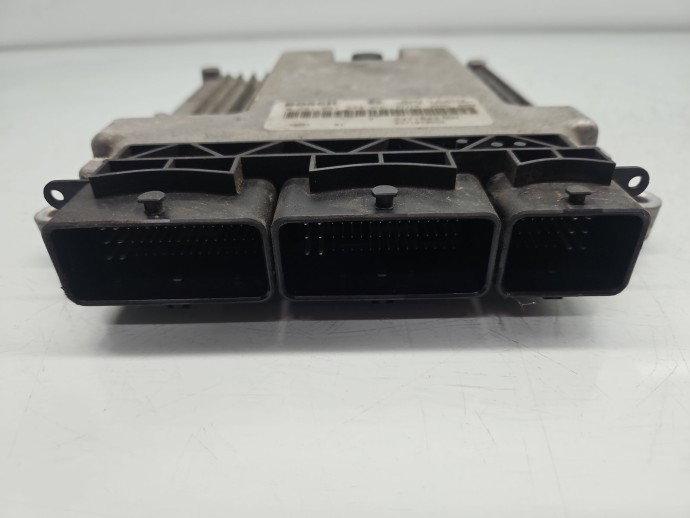 Calculator motor ECU Renault Captur (J87) [Fabr 2013-2017] 237104376R 1.6 dCi R9M-A4 96KW / 131CP