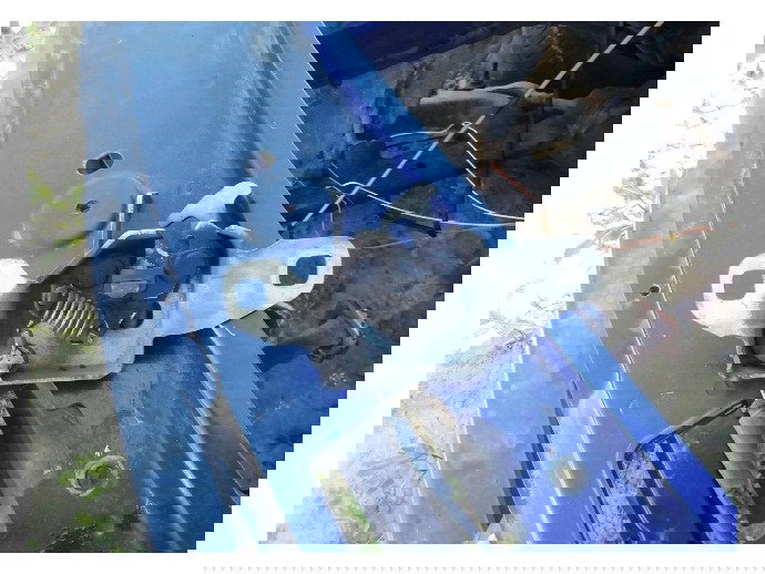 Broasca capota Dacia Logan 1 1.4 benz OEM 2004-2012