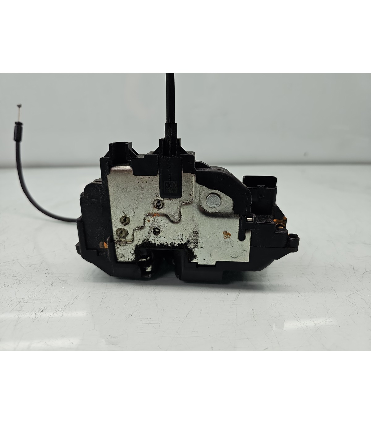 Vezi aici Broasca usa stanga fata Renault Megane 3 [Fabr 2008-2015] Break  805030001R pentru doar 247,11 RON