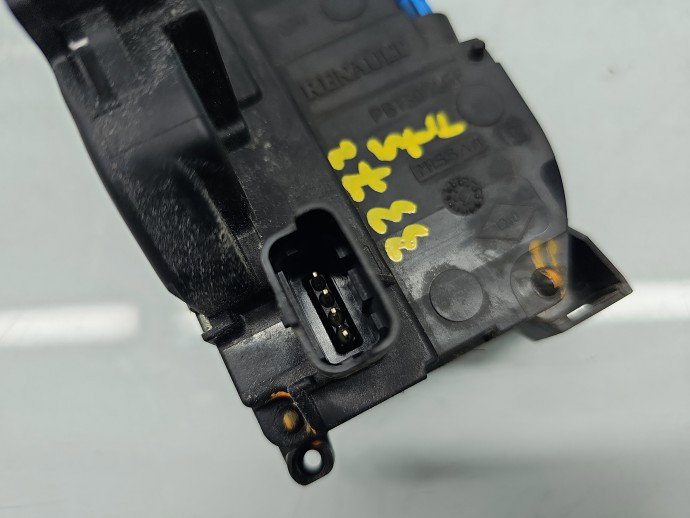 Broasca usa stanga fata Renault Megane 3 [Fabr 2008-2015] Break  805030001R