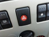 Buton avarii Dacia Logan 1 1.4 benz OEM 2004-2012