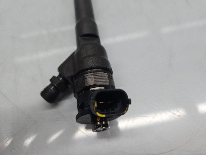 Injector Renault Trafic 3 (F82) [Fabr 2014-2022] 8201055367 1.6 dCi R9M-A4 96KW / 131CP