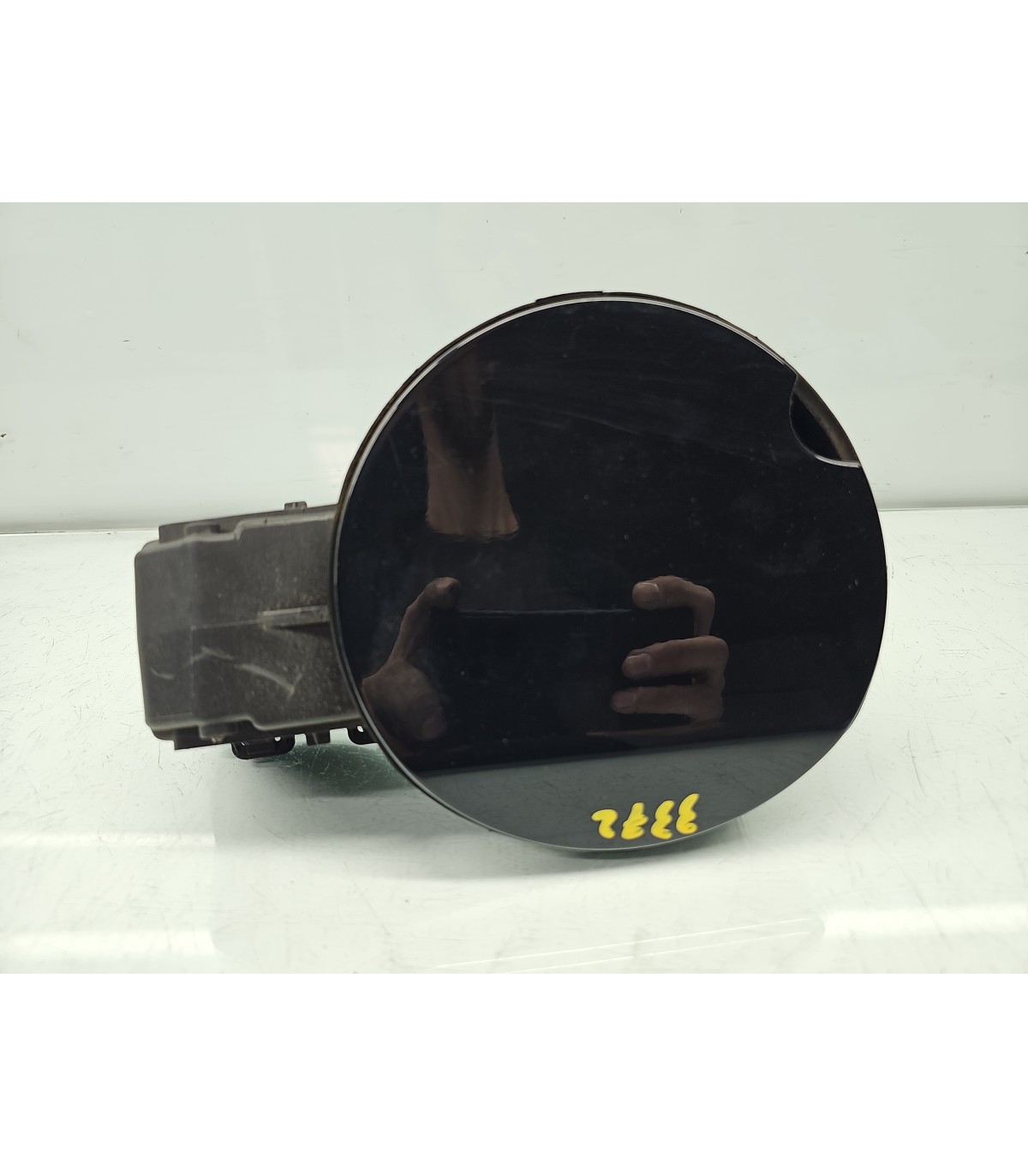 Vezi aici Capac rezervor Renault Megane 3 [Fabr 2008-2015] Break  040 Negru Unilack pentru doar 123,14 RON
