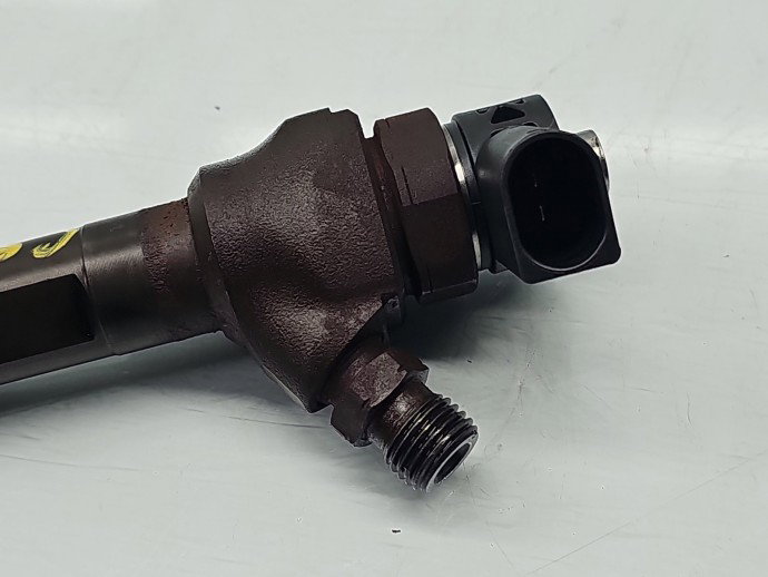 Injector Volkswagen Passat B7 (362) [Fabr 2010-2014] 03L130277Q 2.0 TDI CFFB 103KW / 140CP